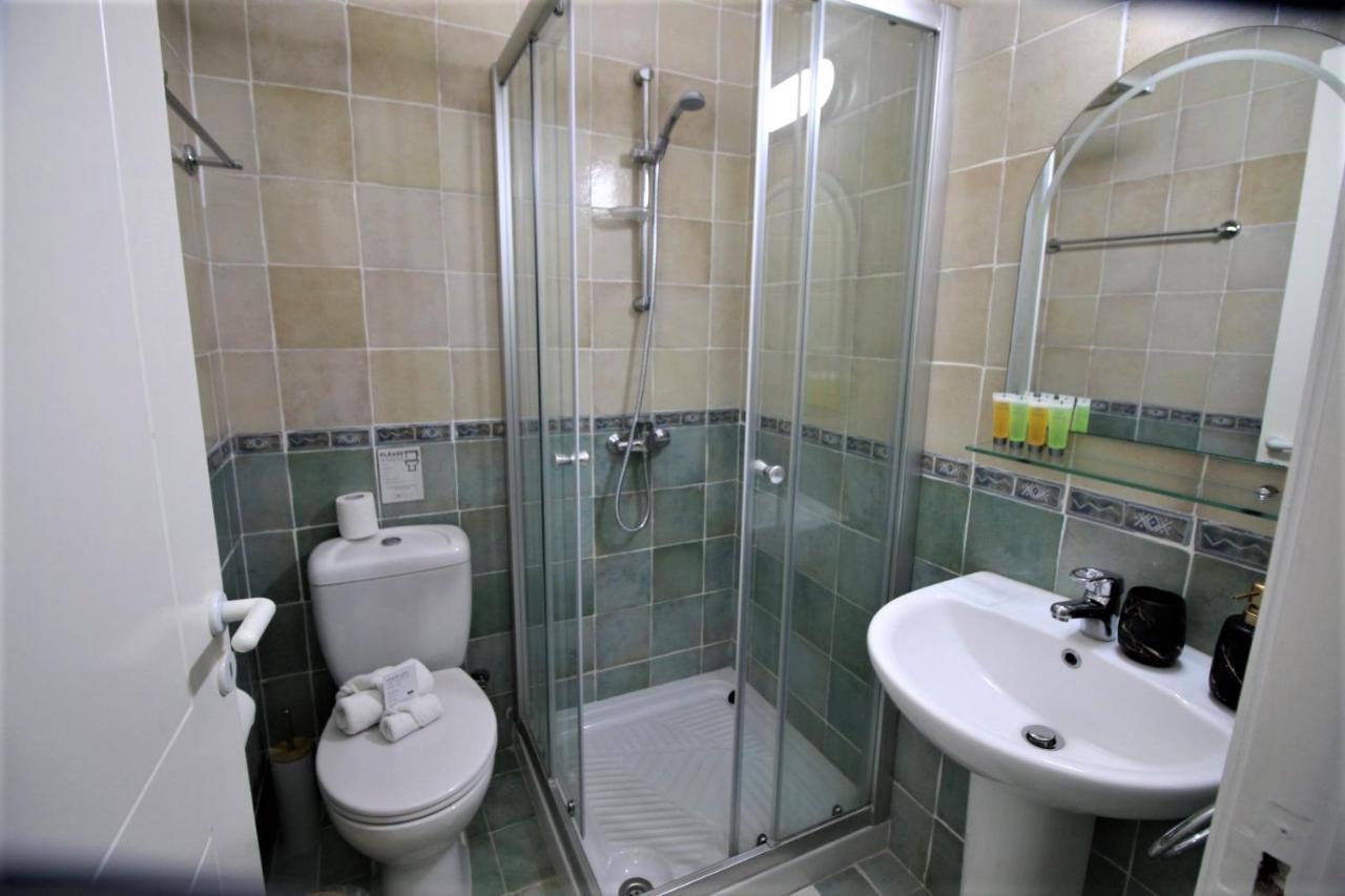 Cosea Living: Seaside 2 Bedroom Flat Kings Palace 209 * Pafos